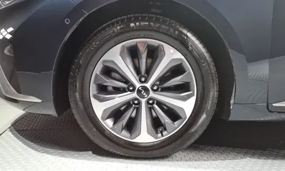 Kia K8 2023, 16695 км, за 20611.79 USD