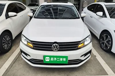 Volkswagen Sagitar 2018, 72100 км, за 9611 USD