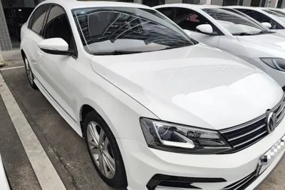 Volkswagen Sagitar 2018, 72100 км, за 9611 USD