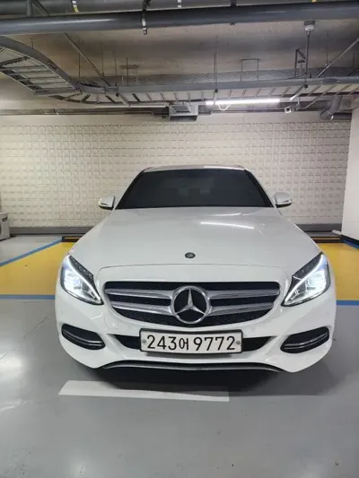 Mercedes-Benz C-Class · 2015 год