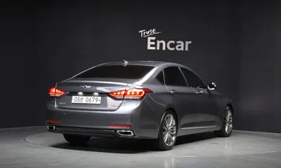 Hyundai Genesis 2016, 89143 км, за 9915.4 USD