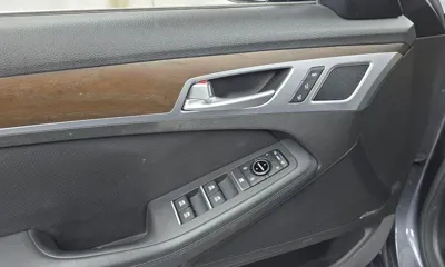 Hyundai Genesis 2016, 89143 км, за 9915.4 USD - фото 27