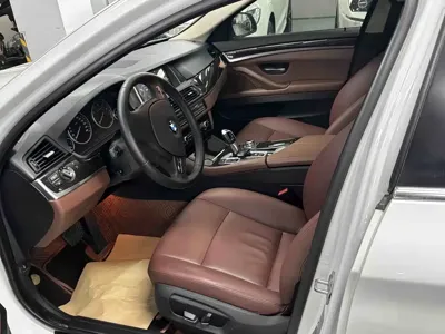 BMW 5 Series 2016, 88000 км, за 8877.87 USD