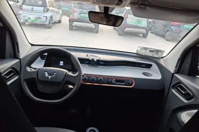 Wuling Hongguang MINIEV 2021, 52100 км, за 4158 USD - фото 12