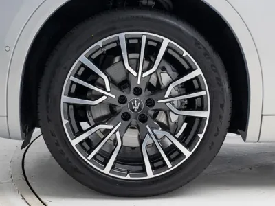 Maserati Grecale 2024, 4724 км, за 51030.34 USD