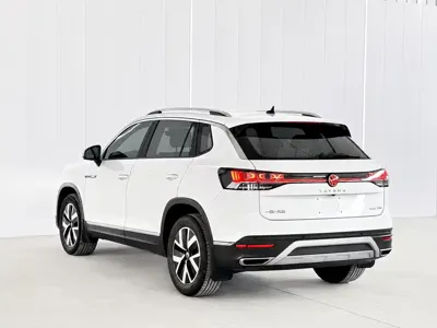 Volkswagen Tayron 2022, 37000 км, за 25669.75 USD
