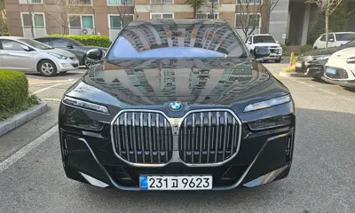 BMW 7-Series · 2025 год