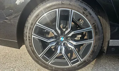 BMW 7-Series 2025, 31512 км, за 86645 USD - фото 14
