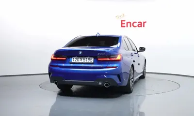 BMW 3-Series 2022, 83878 км, за 16075.88 USD