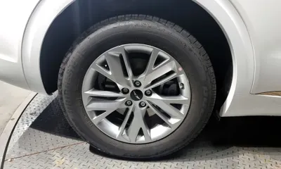 Genesis GV70 2025, 9352 км, за 36120.58 USD
