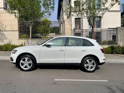 Audi Q5 2016, 110000 км, за 8731.85 USD