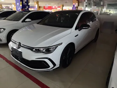 Volkswagen Golf · 2021 год