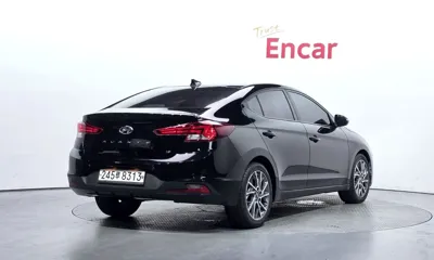 Hyundai Avante 2020, 96710 км, за 7149.37 USD