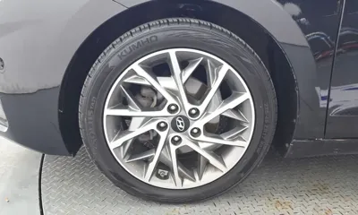 Hyundai Avante 2020, 96710 км, за 7149.37 USD