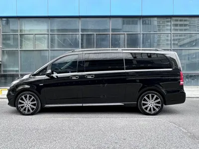 Mercedes-Benz V-Class 2022, 110000 км, за 39434.2 USD