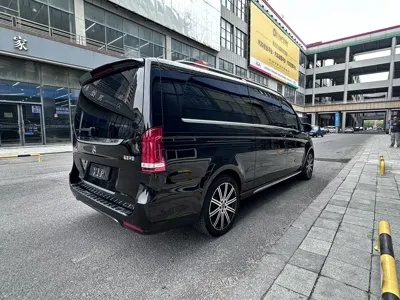 Mercedes-Benz V-Class 2022, 110000 км, за 39434.2 USD