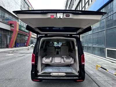 Mercedes-Benz V-Class 2022, 110000 км, за 39434.2 USD - фото 7