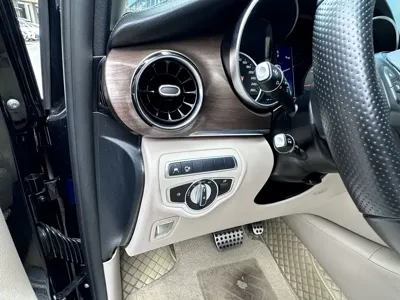 Mercedes-Benz V-Class 2022, 110000 км, за 39434.2 USD - фото 13