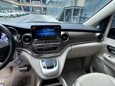 Mercedes-Benz V-Class 2022, 110000 км, за 39434.2 USD - фото 15