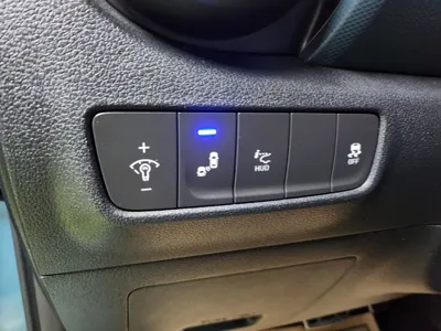 Hyundai Kona 2018, 74137 км, за 8912.32 USD - фото 19
