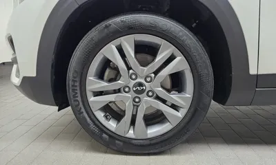 Kia Seltos 2023, 90155 км, за 3701.75 USD