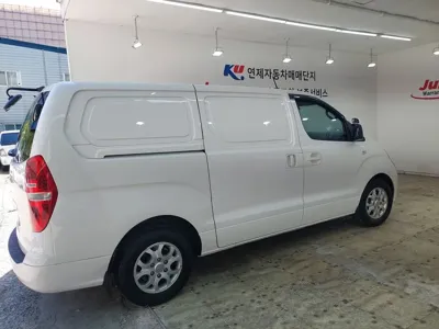 Hyundai Starex 2015, 236735 км, за 4923.2 USD