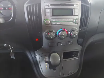 Hyundai Starex 2015, 236735 км, за 4923.2 USD - фото 13