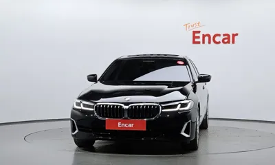BMW 5-Series 2022, 62129 км, за 20672.16 USD