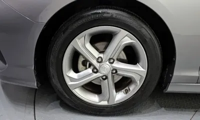Hyundai Sonata 2018, 131375 км, за 7155.05 USD