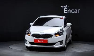 Kia Carens 2015, 123625 км, за 3178.81 USD
