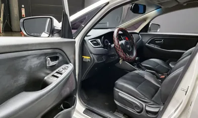 Kia Carens 2015, 123625 км, за 3178.81 USD - фото 11