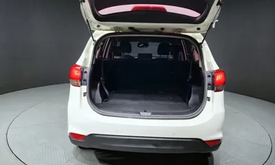Kia Carens 2015, 123625 км, за 3178.81 USD - фото 20