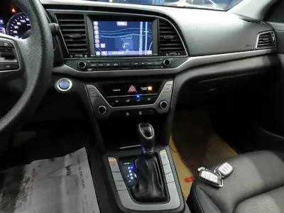 Hyundai Avante 2018, 130428 км, за 5960.26 USD - фото 11