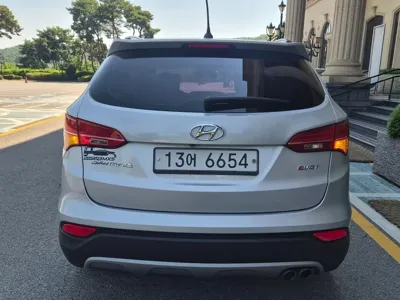 Hyundai Santafe 2013, 171801 км, за 5089.9 USD
