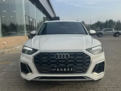 Audi Q5L 2023, 31000 км, за 31341.36 USD