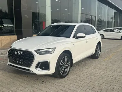 Audi Q5L 2023, 31000 км, за 31341.36 USD