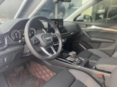 Audi Q5L 2023, 31000 км, за 31341.36 USD - фото 9