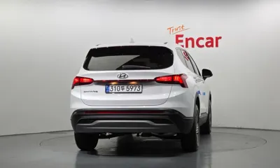 Hyundai Santafe 2022, 8308 км, за 18178.23 USD