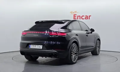 Porsche Cayenne 2022, 17081 км, за 74991.73 USD