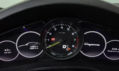 Porsche Cayenne 2022, 17081 км, за 74991.73 USD - фото 8