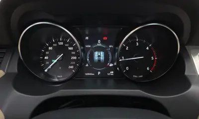 Land Rover Range Rover Evoque 2018, 120945 км, за 7100.98 USD - фото 8