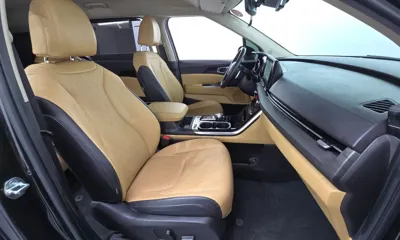 Kia Canival 2023, 25787 км, за 19014.12 USD - фото 26