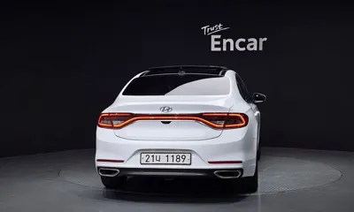 Hyundai Grandeur 2018, 121744 км, за 9904.19 USD