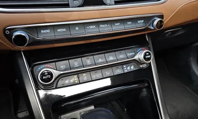 Hyundai Grandeur 2018, 121744 км, за 9904.19 USD - фото 18