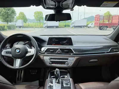 BMW 7 Series 2018, 120000 км, за 26191.37 USD