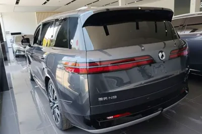 Denza N9 2025, 12600 км, за 51619 USD