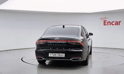Hyundai Grandeur 2022, 132355 км, за 12800.32 USD