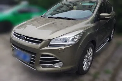 Ford Kuga · 2013 год