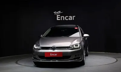 Volkswagen Golf 2015, 121992 км, за 5135.54 USD