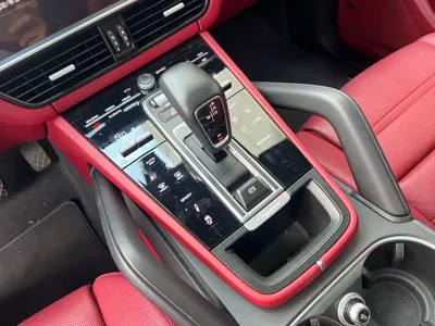 Porsche Cayenne 2022, 28800 км, за 80017.66 USD - фото 7
